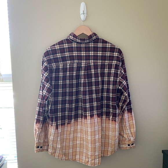 Vintage St. John’s Bay Bleach Ombre Long Sleeve Plaid Button Down Flannel Top - Picture 2 of 3